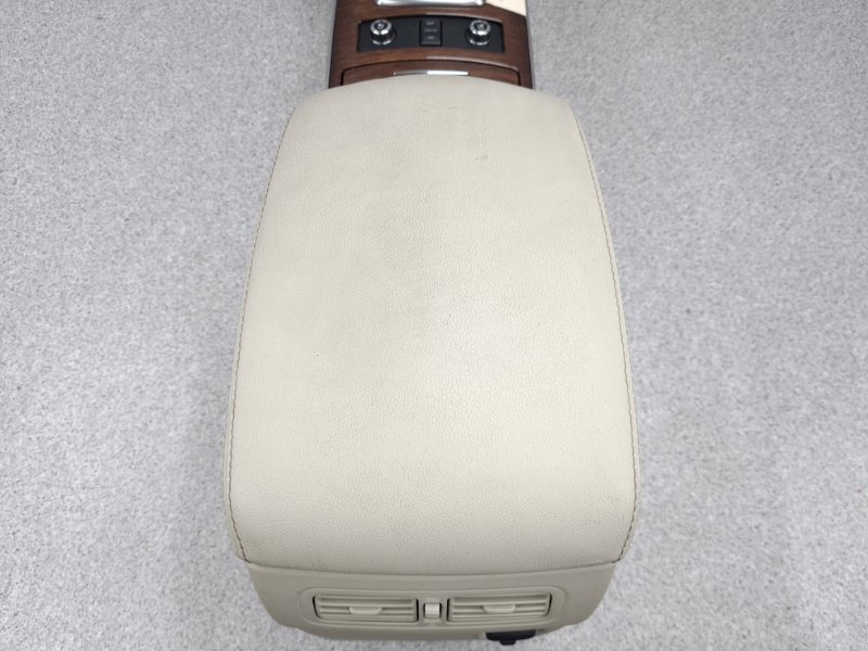Бардачок между сиденьями передний FX35 2011 S51 VQ35HR