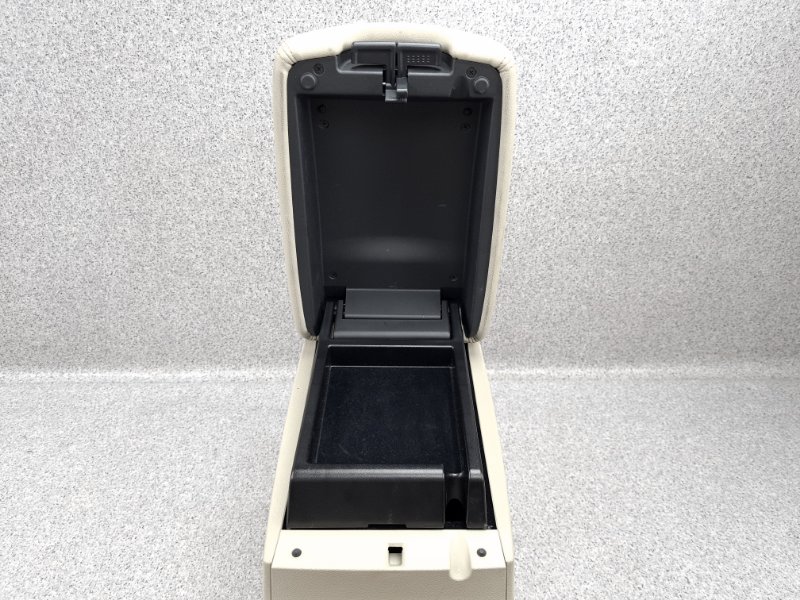 Бардачок между сиденьями передний FX35 2011 S51 VQ35HR