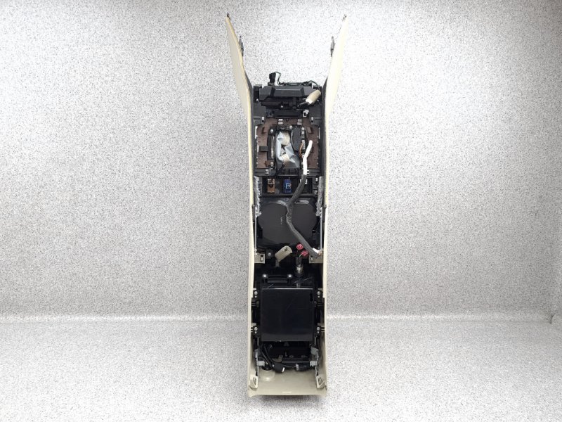 Бардачок между сиденьями передний FX35 2011 S51 VQ35HR