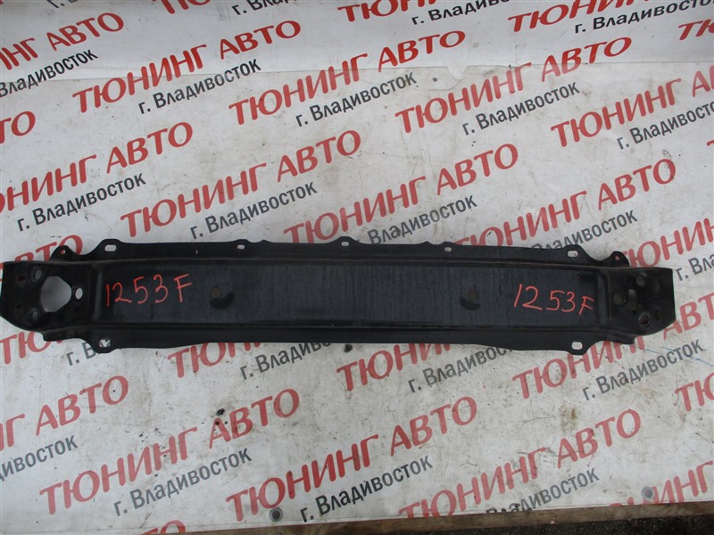 Жесткость бампера Toyota Ist ZSP110 2ZR-FE 2007 передний 1253