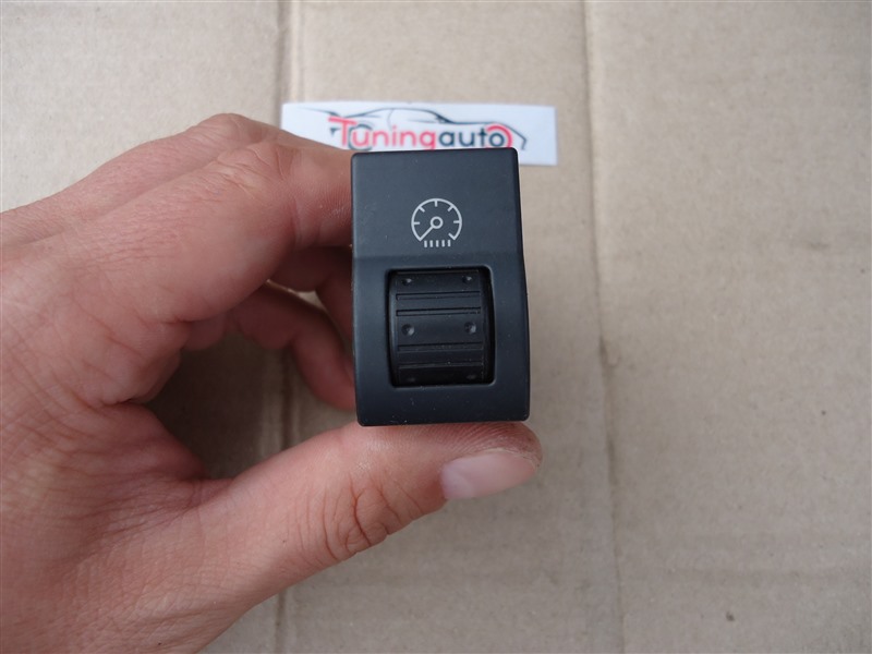 Кнопка Mazda Axela BK5P 1147