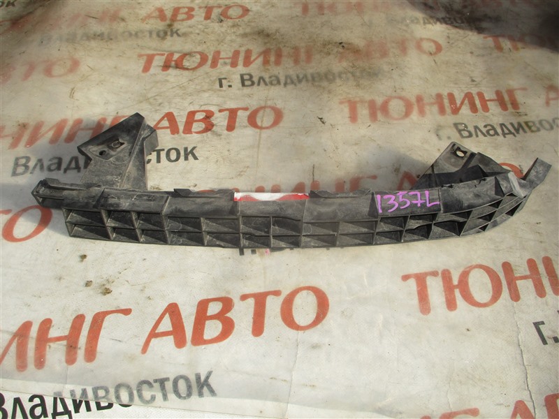 Планка под фары Honda Stream RN8 R20A 2009 левая 1357