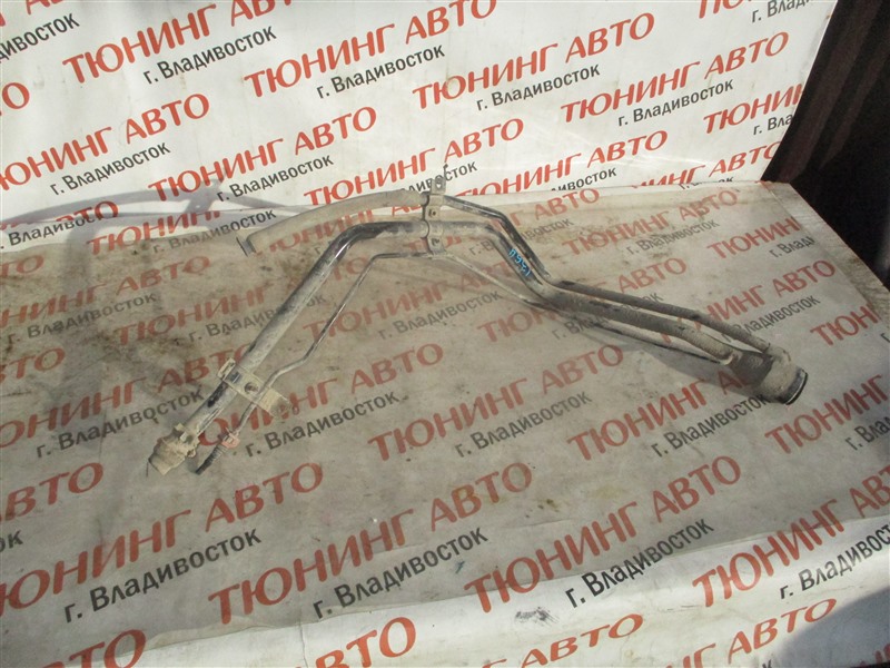 Горловина топливного бака Toyota Sequoia USK65 3UR-FE 2009 1364