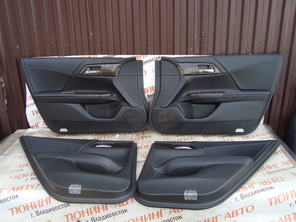Обшивка дверей Honda Accord CR6 LFA 2014 1382