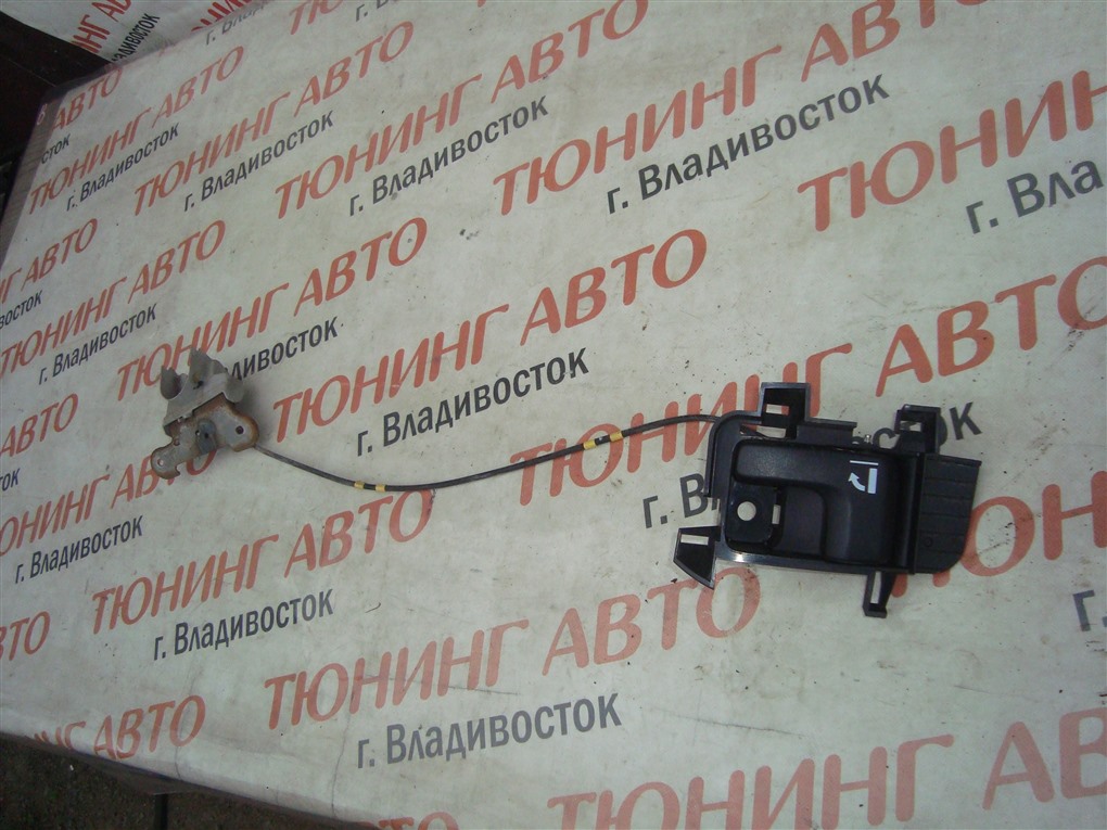 Ручка открытия багажника Toyota Land Cruiser VDJ200 1VD-FTV 2008 задняя правая 1418