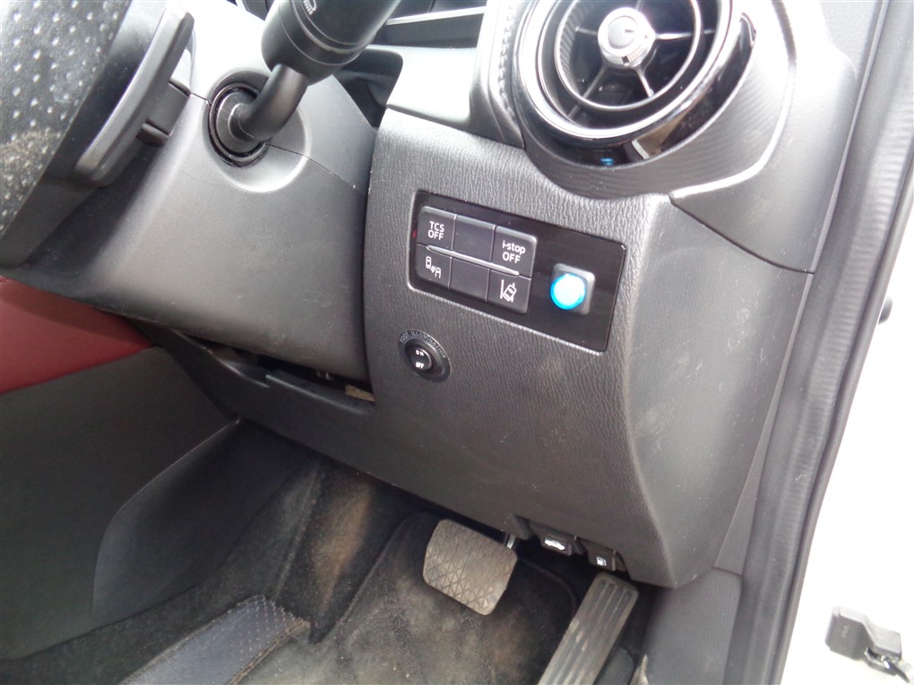Кнопка Mazda Cx-3 DK5AW S5-DPTS 2015 db6s66170 1425