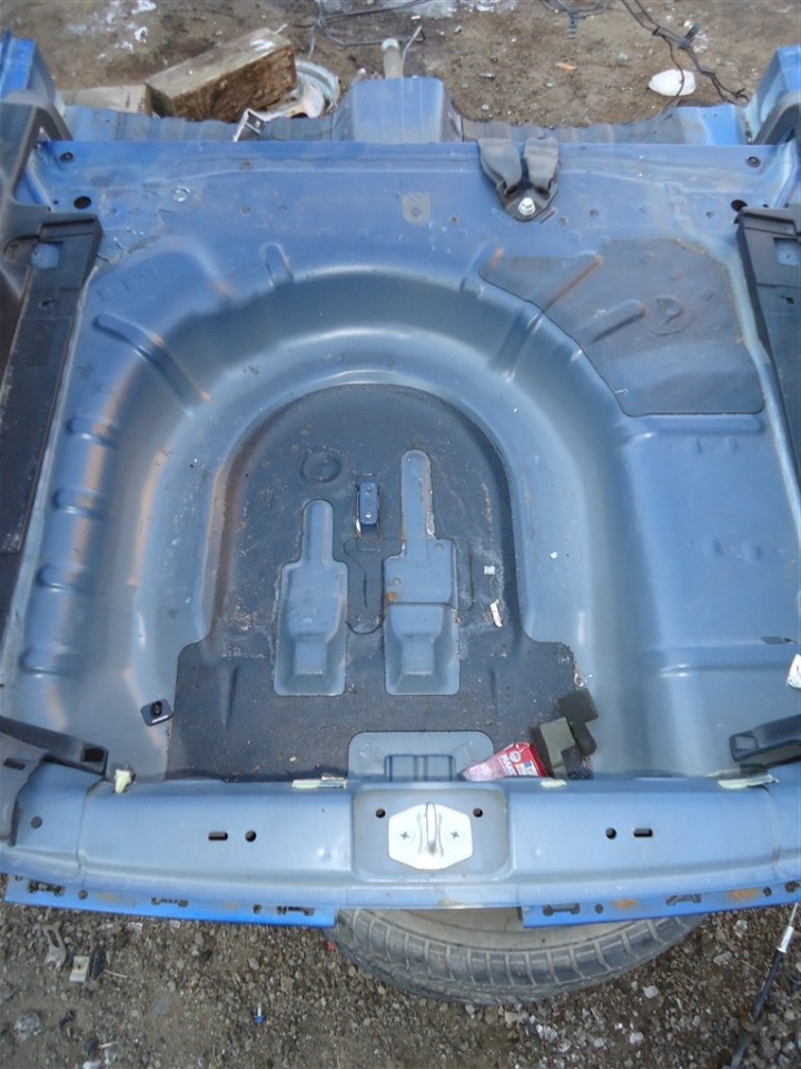 Тазик железный Honda Fit GD3 L15A 2005 синий b520p 1448