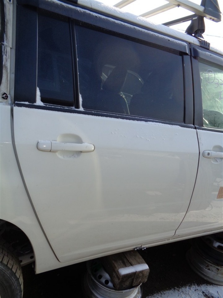 Дверь Toyota Succeed NCP160V 1NZ-FE 2015 задняя правая белый, 058 1459