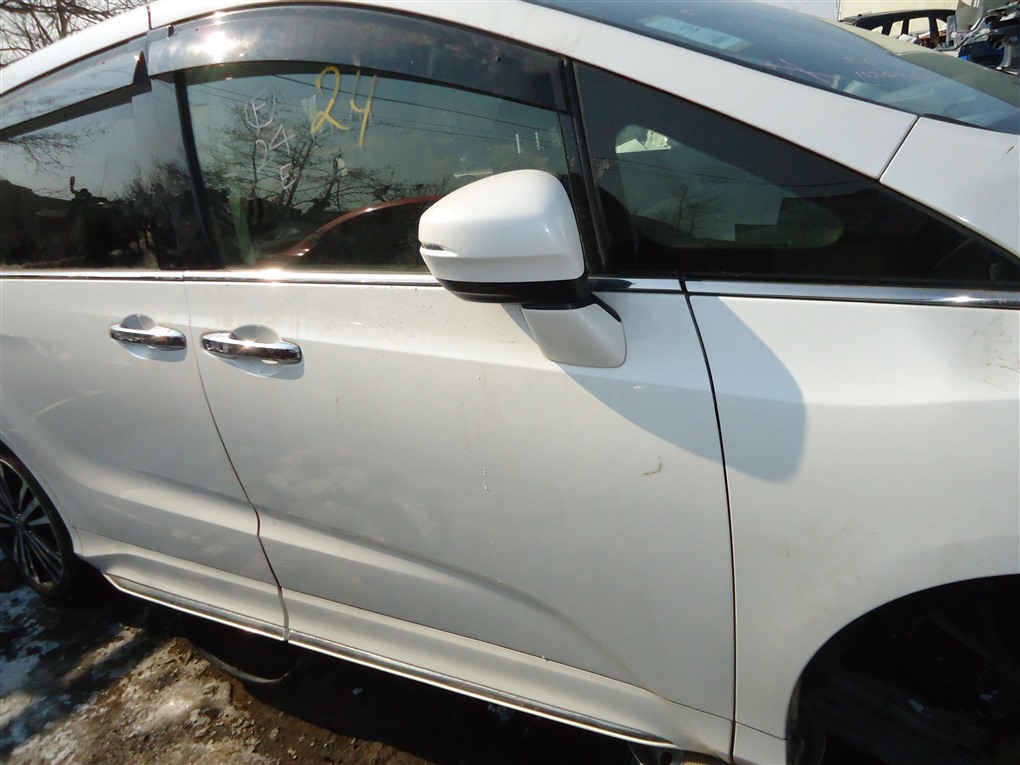 Дверь Honda Odyssey RC1 K24W 2015 передняя правая белый nh788p 1460