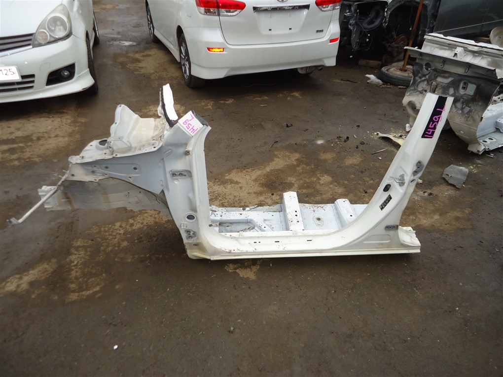 Порог кузова Toyota Succeed NCP160V 1NZ-FE 2015 левый белый, 058 1459