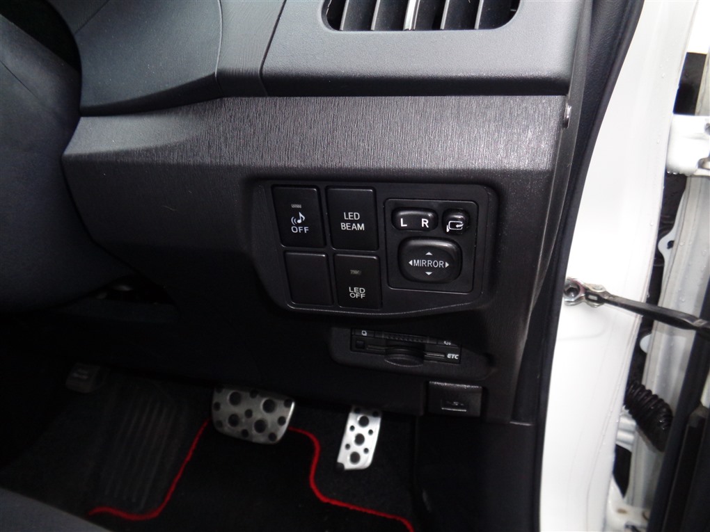 Кнопка Toyota Prius ZVW30 2ZR-FXE 2012 1469