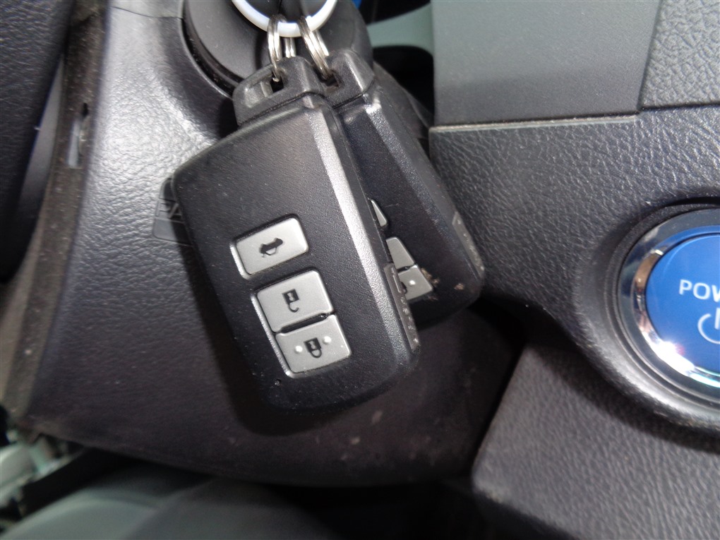 Ключ зажигания Toyota Camry AVV50 2AR-FXE 2012 1473
