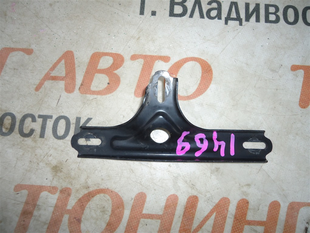 Крепление инвертора Toyota Prius ZVW30 2ZR-FXE 2012 1469