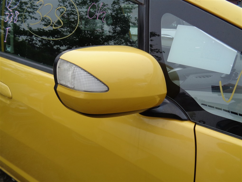 Зеркало Honda Fit GE8 L15A 2007 правое 7 koht желтый y66p 1481