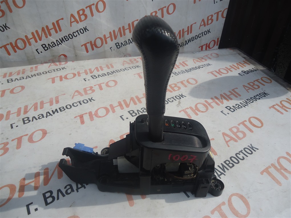 Селектор акпп Toyota Rav4 ACA21W 1AZ-FSE 2005 белый 1007