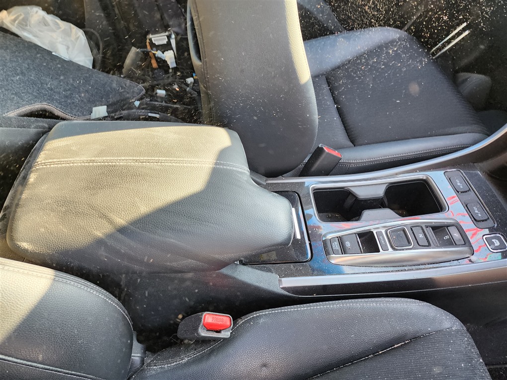 Консоль между сидений Honda Accord CR7 LFA 2016 1495