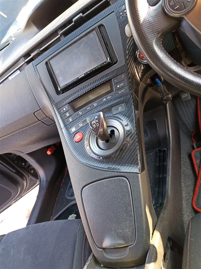 Консоль кпп Toyota Prius ZVW30 2ZR-FXE 2012 1491