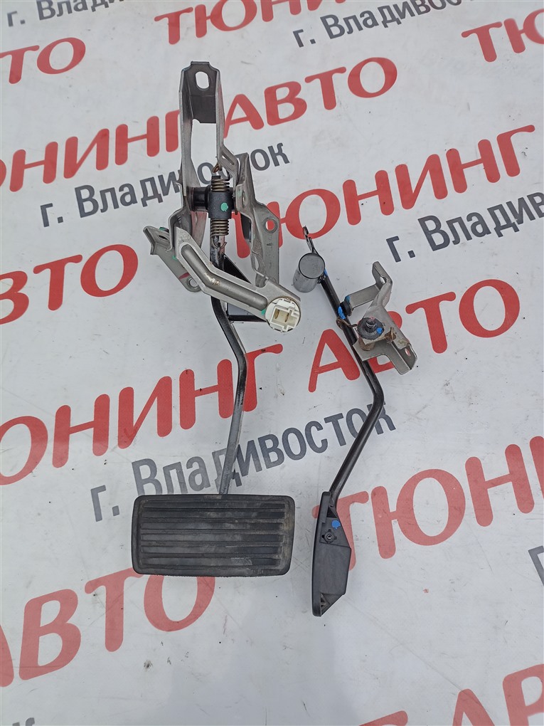 Педали Honda Saber UA5 J32A 2002 1510