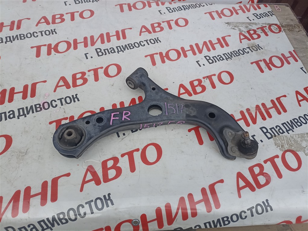 Рычаг Toyota Prius ZVW50 2ZRFXE 2016 передний правый 1517