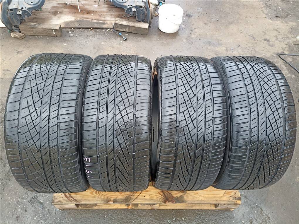 Шина летняя 295/35R21 Continental ExtremeContact