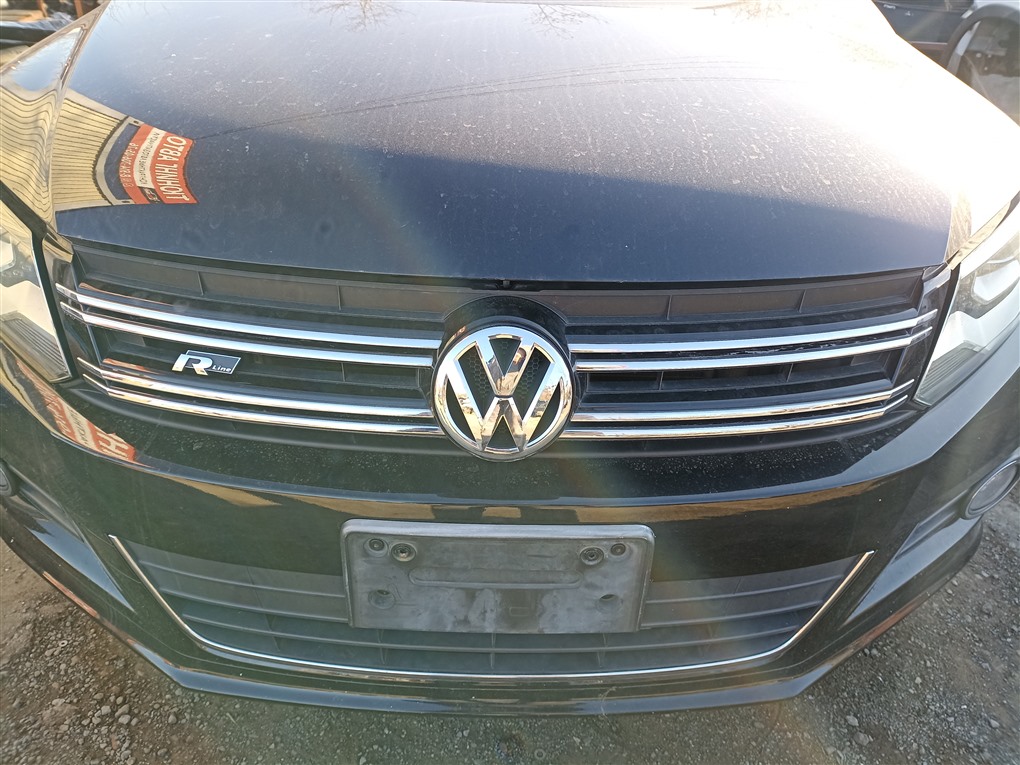 Решетка радиатора Volkswagen Tiguan 5NCTH CTHA 2012 1534