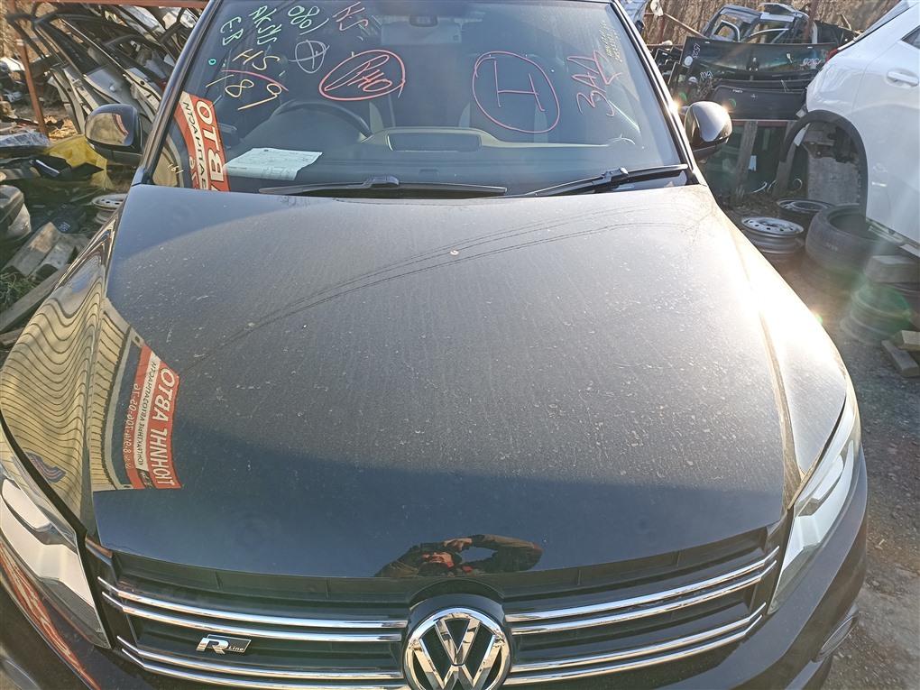 Капот Volkswagen Tiguan 5NCTH CTHA 2012 черный 2t2t 1534