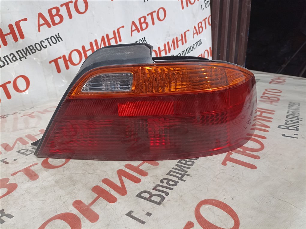 Стоп-сигнал Honda Inspire UA4 J25A 1999 задний правый 1546