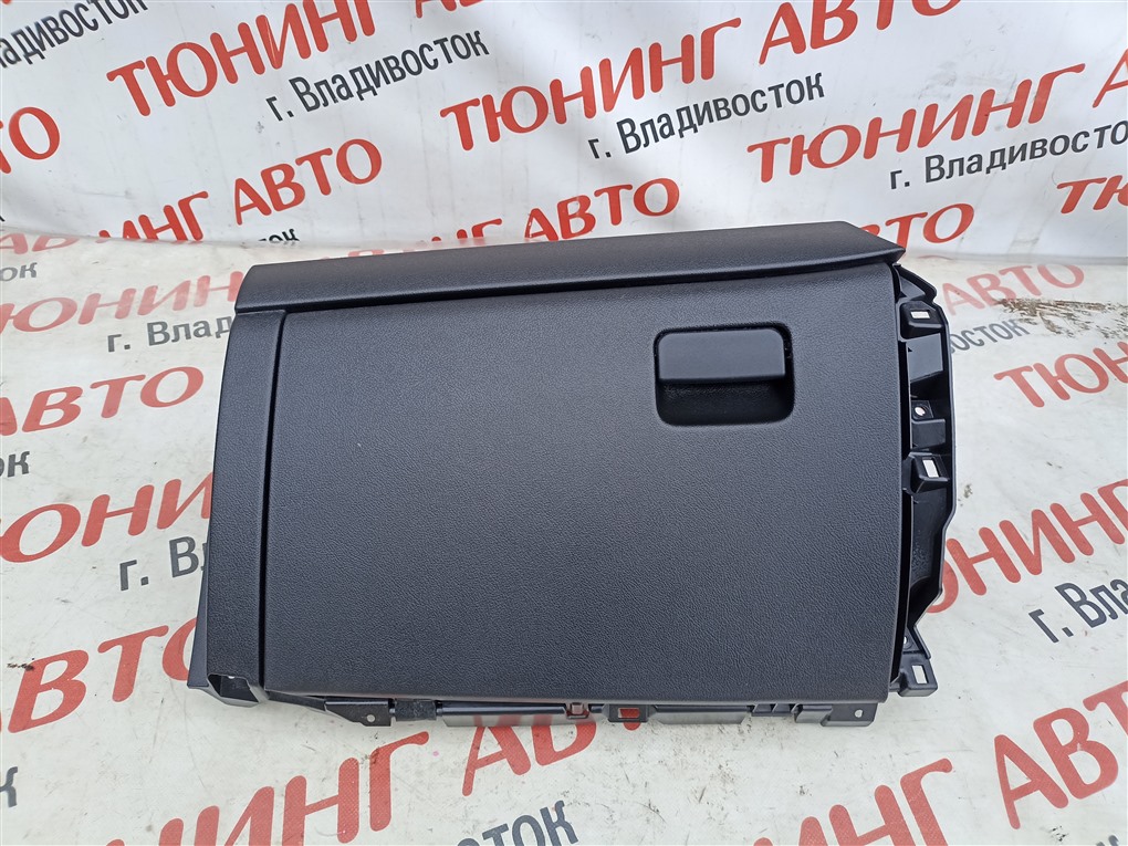 Бардачок пассажирский Mitsubishi Outlander GG2W 4B11 2014 1540