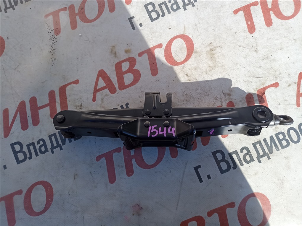 Домкрат Toyota Camry AXVH70 A25A-FXS 2019 1544