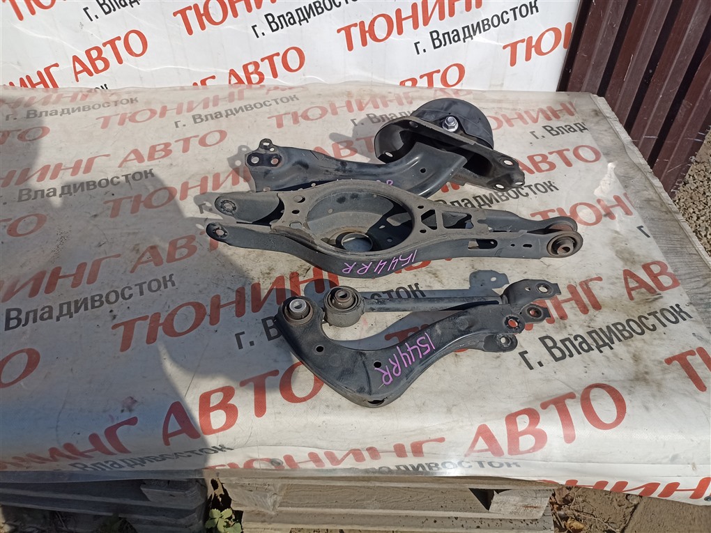 Рычаг Toyota Camry AXVH70 A25A-FXS 2019 задний правый 1544