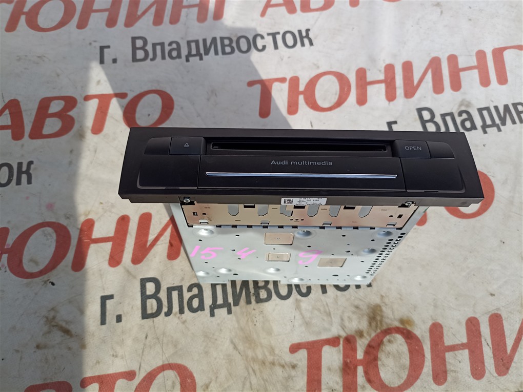 Магнитофон Audi Q7 4LC CJTC 2010 4l0035678b 1549 4l0035678b