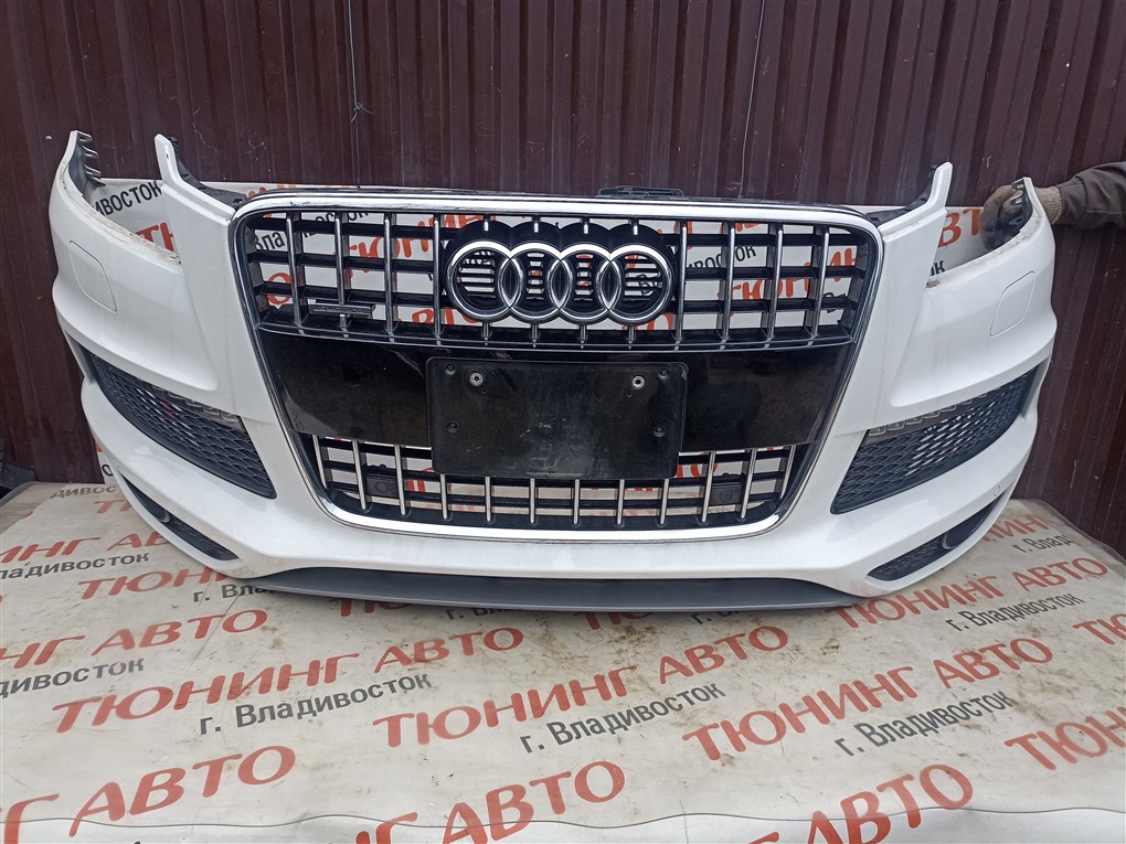 Бампер Audi Q7 4LC CJTC 2010 передний белый y9c 1549