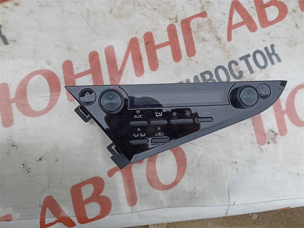 Климат-контроль Toyota Camry AXVH70 A25A-FXS 2019 55900-33l70 1544 55900-33l70