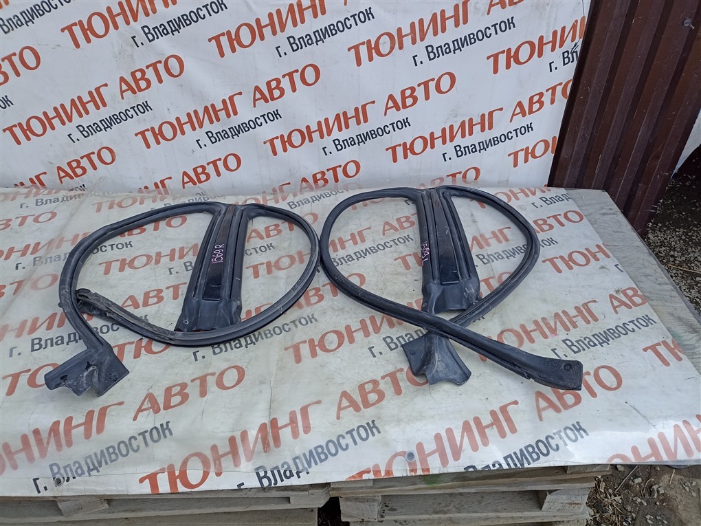 Уплотнительная резинка Subaru Impreza GG2W 2009 1569 м
