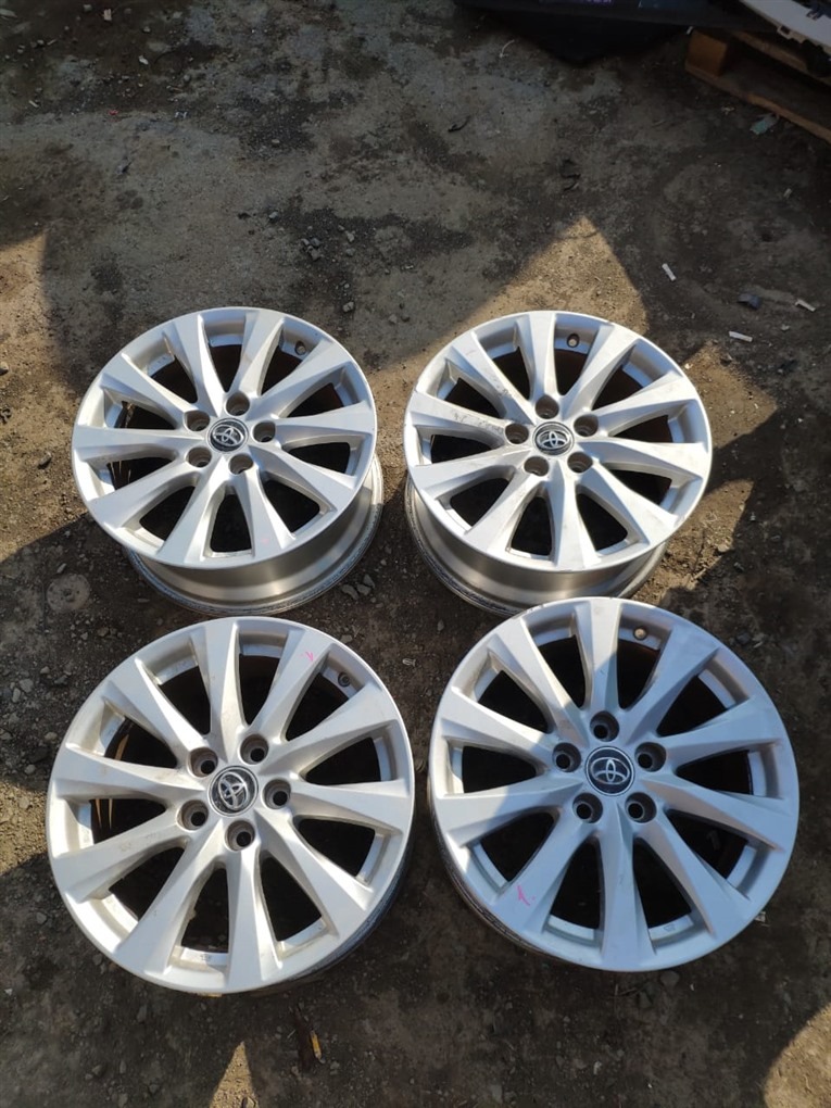 Диск литой R17 / 5x114.3 J7.5 45ET DIA50
