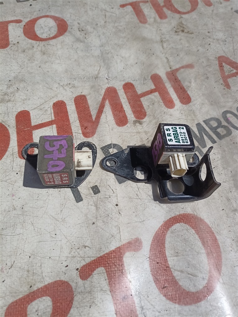 Датчик airbag Toyota Premio ZZT240 1ZZ-FE 2006 8917363010, 8917463020 1570 в