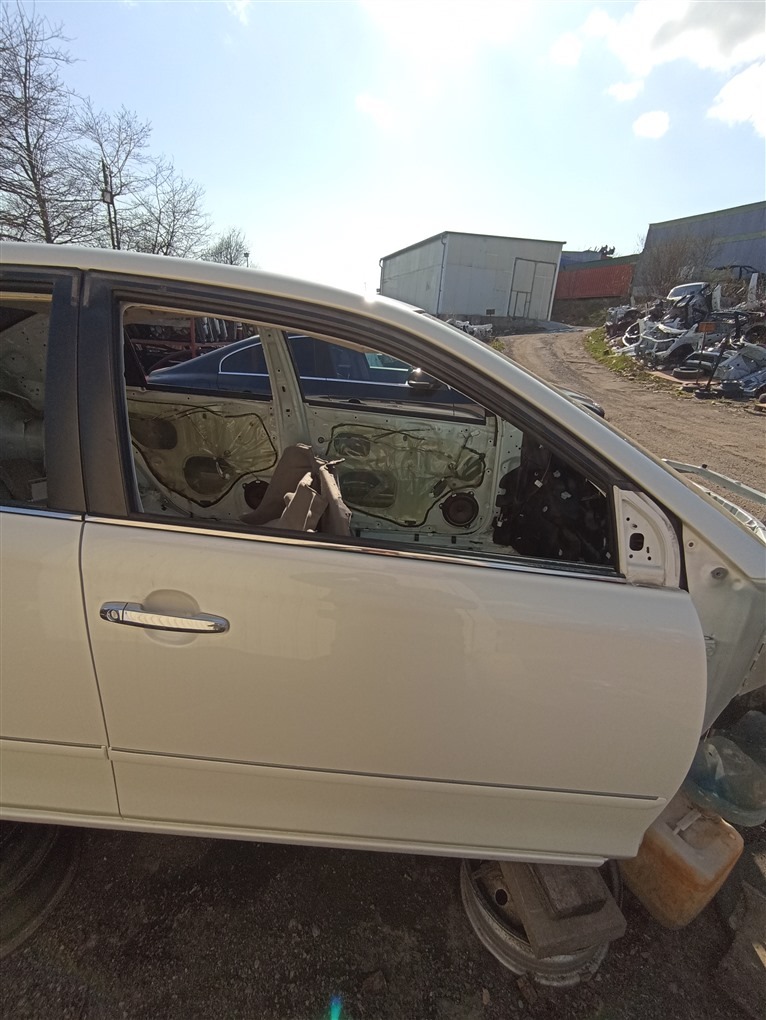 Дверь Toyota Premio ZZT240 1ZZ-FE 2006 передняя правая белый 070 1570 в