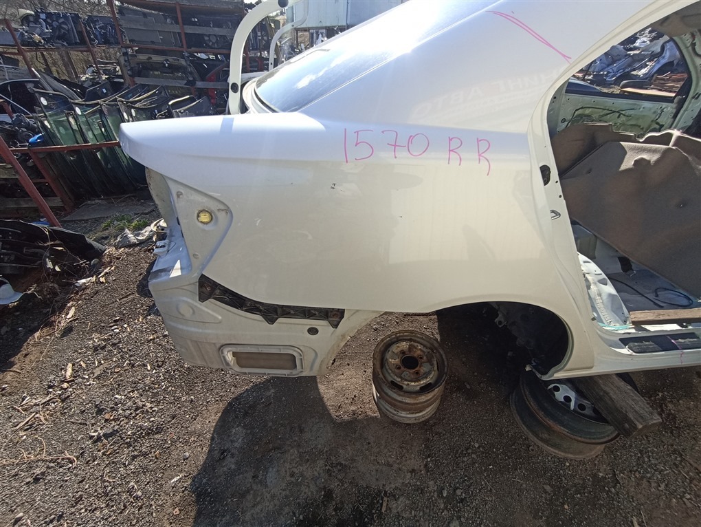 Крыло Toyota Premio ZZT240 1ZZ-FE 2006 заднее правое белый 070 1570 в