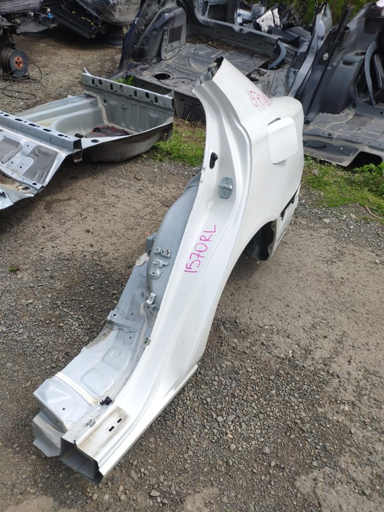 Крыло Toyota Premio ZZT240 1ZZ-FE 2006 заднее левое белый 070 1570 в