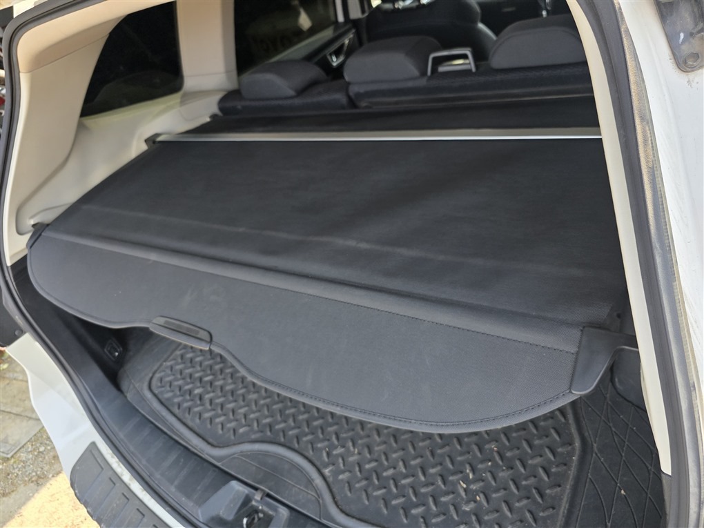 Шторка багажника Subaru Forester SK5. SK9. SKE 2019 2020