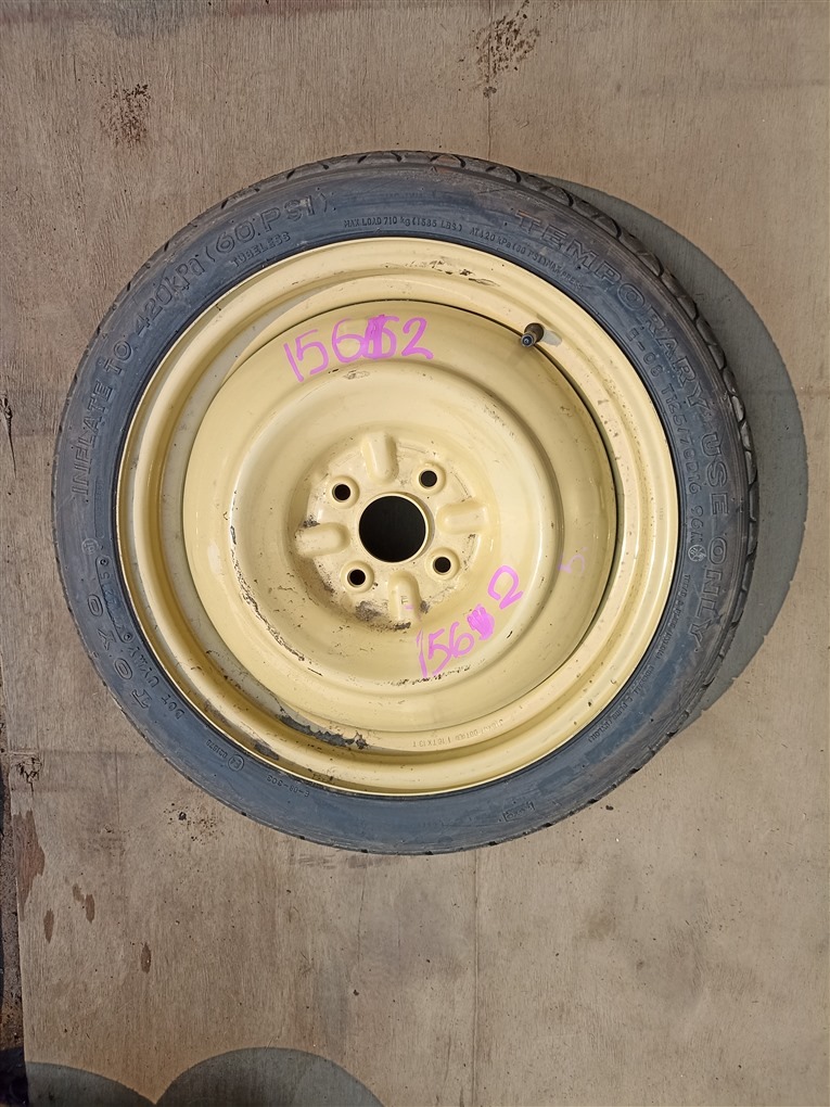 Запаска Toyota Corolla Fielder NZE164G 1NZ-FE 2018 1562