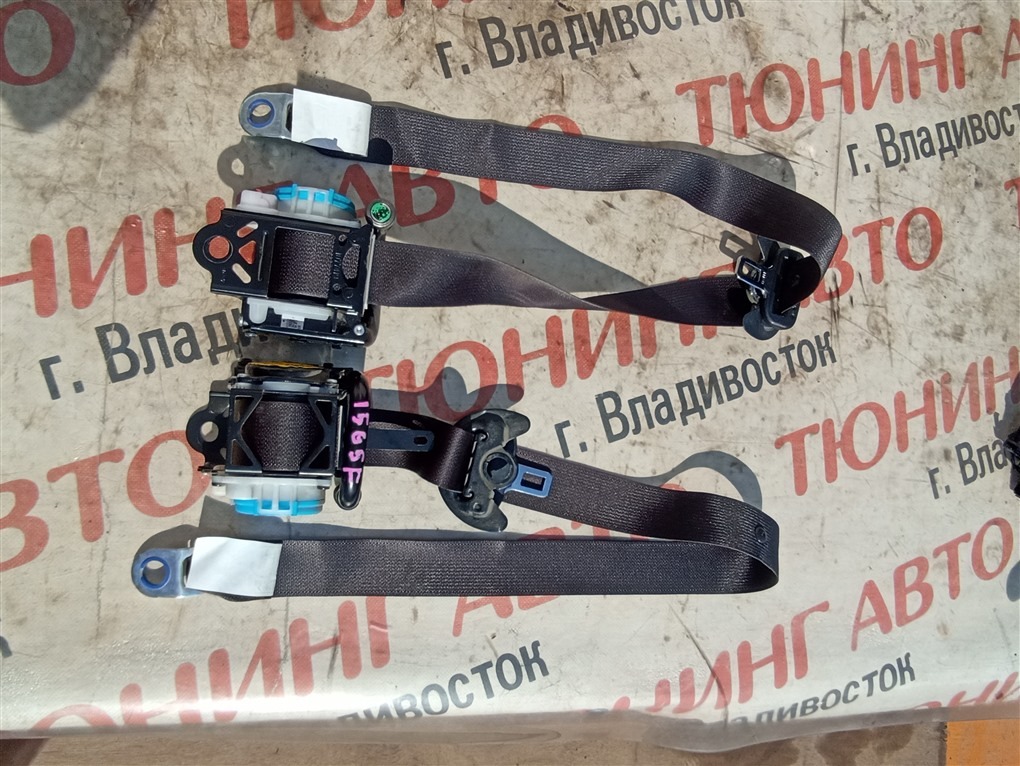Ремень безопасности TOYOTA COROLLA FIELDER NKE165 1NZ-FXE 2016 передний правый 1565 (б/у)