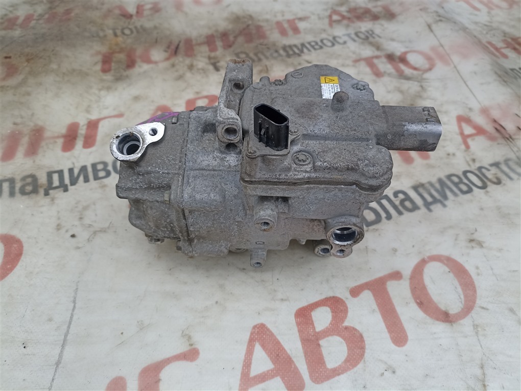 Компрессор кондиционера TOYOTA COROLLA FIELDER NKE165 1NZ-FXE 2016 0422001360 1565 0422001360 (б/у)