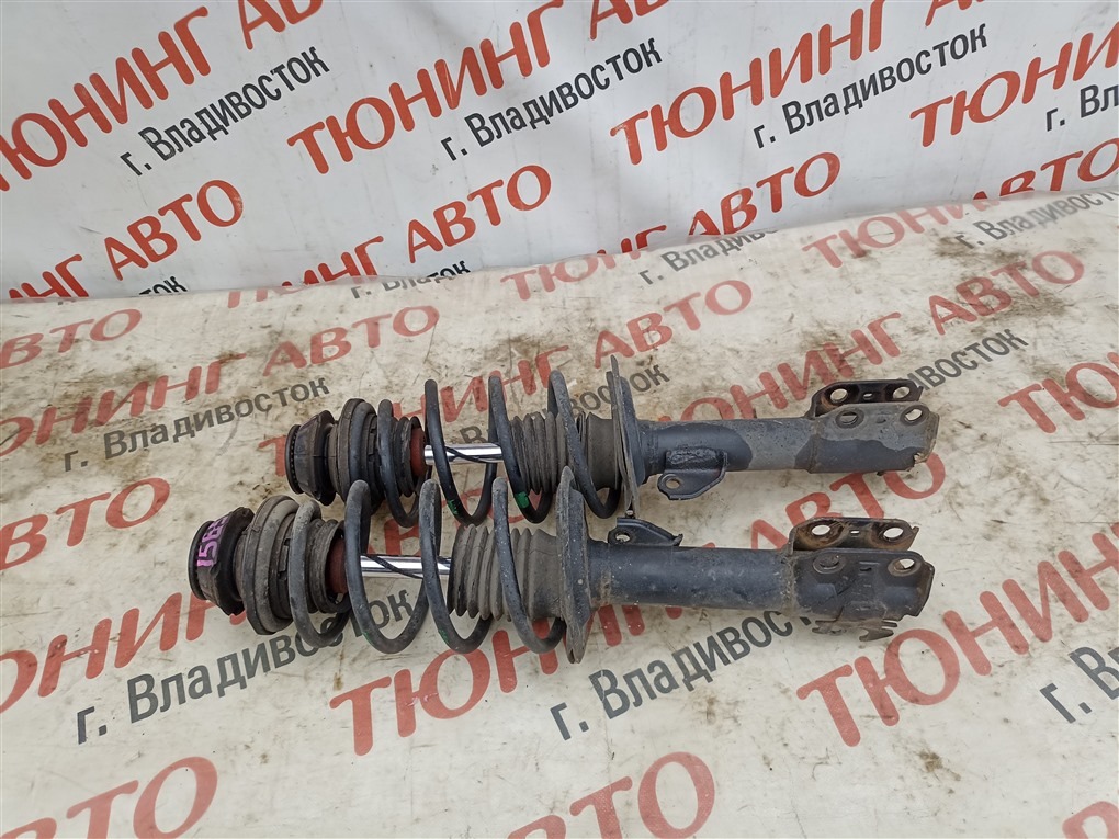 Стойка TOYOTA COROLLA FIELDER NKE165 1NZ-FXE 2016 передняя правая 1565 (б/у)