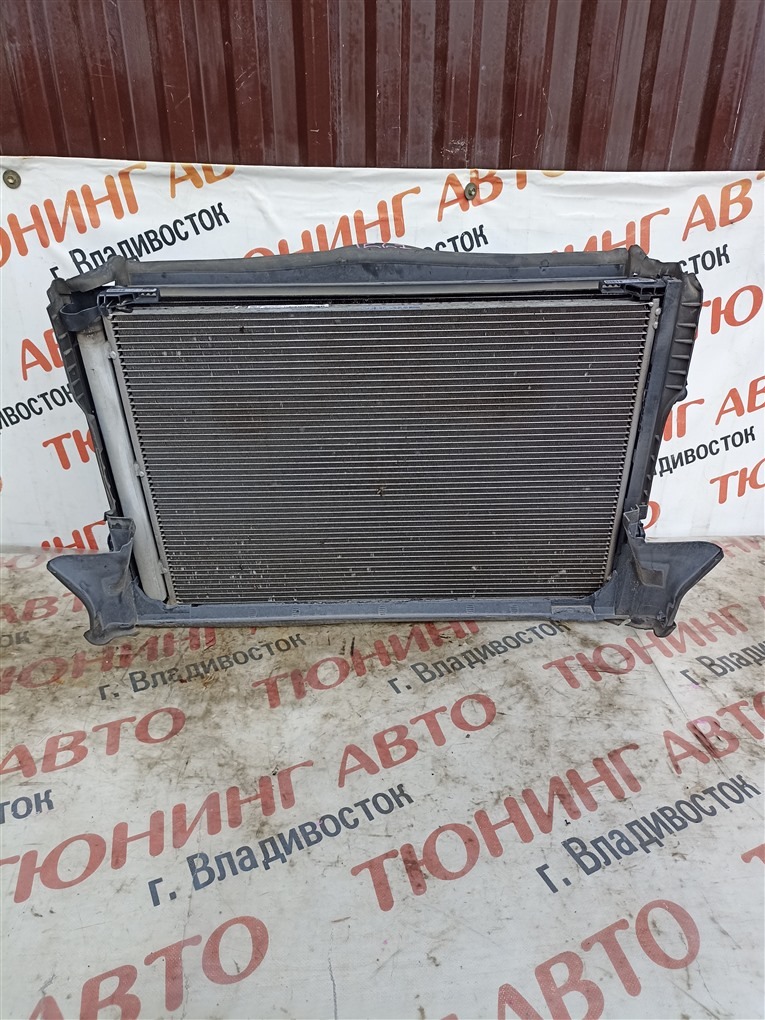 Радиатор основной MERCEDES-BENZ C-Class W205 M274DE20AL 2015 a0995002003. a0995001354. a0999061000 1567 a0999061000 (б/у)