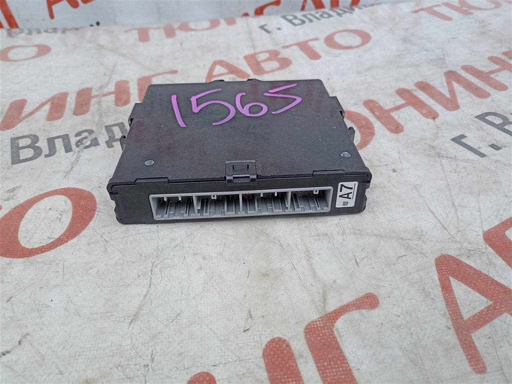 Электронный блок TOYOTA COROLLA FIELDER NKE165 1NZ-FXE 2016 8998112010 1565 8998112010 (б/у)