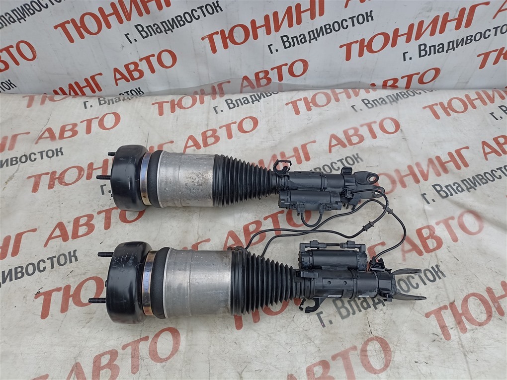 Стойка MERCEDES-BENZ C-Class W205 M274DE20AL 2015 передняя правая a2053200525 1567 a2053200525 (б/у)