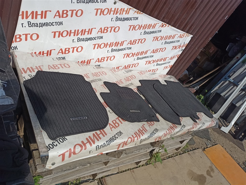 Коврики комплект HONDA SHUTTLE GP7 LEB 2016 1566 (б/у)