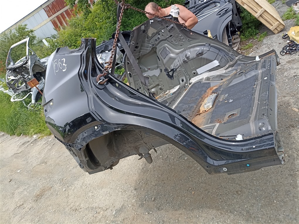 Rear cut LEXUS NX200t AGZ15 8AR-FTS 2015 черный 217 1563 (б/у)