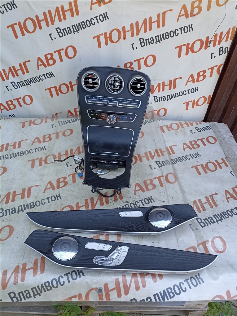 Консоль кпп MERCEDES-BENZ C-Class W205 M274DE20AL 2015 a2056800210, a2059055106 1567 a2056800210 (б/у)